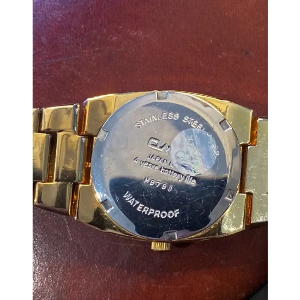 Men's 33mm Gold Tone Qmax Crystal Watch, H8793
